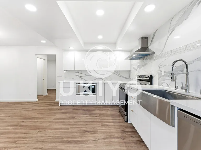 645 Keith Ct — Photo 14