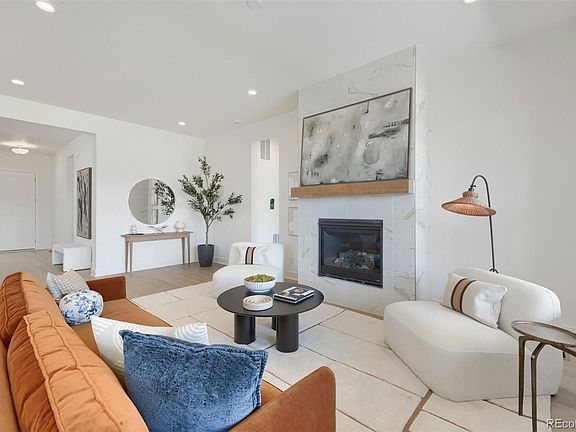 2nd image of 463 Basin Daisy Street