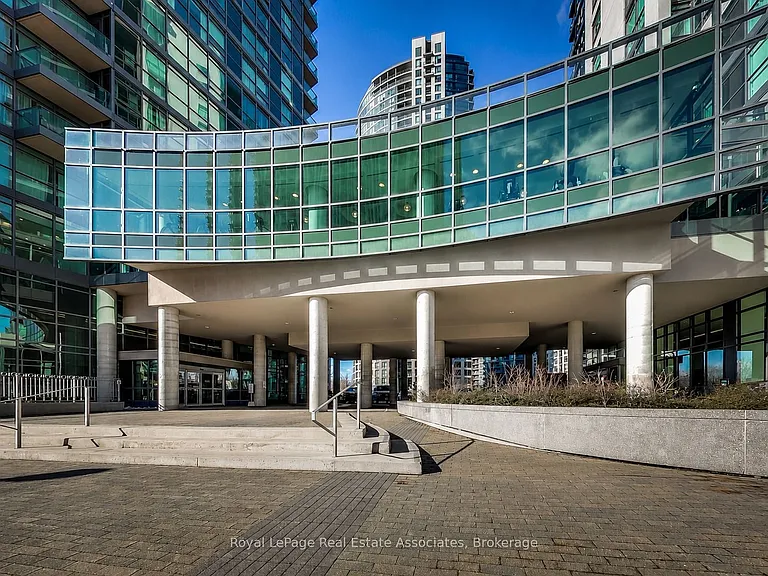 215 Fort York Blvd #2411 — Photo 3