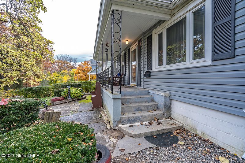 2nd image of 38 Cromer Avenue
