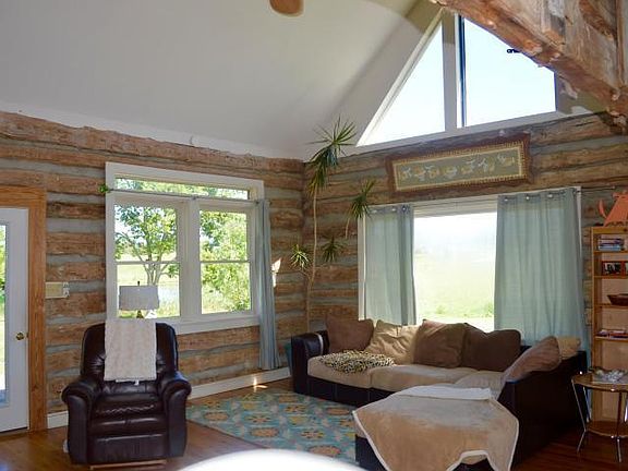 2nd image of 75 Ponds Dr