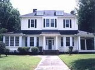 302 Heard St, Elberton, GA 30635