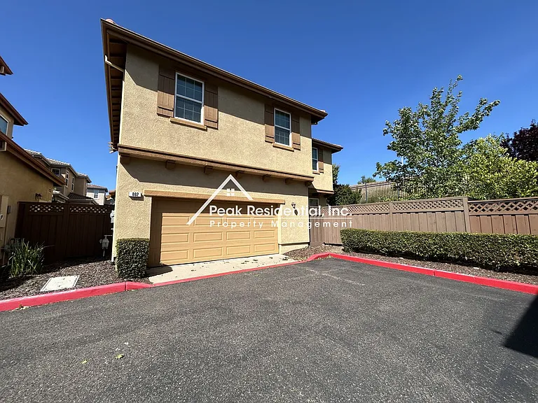 882 Bullion Ln — Photo 29