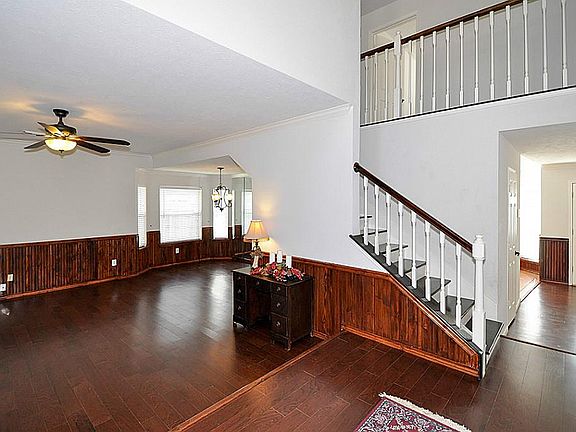 3rd image of 15843 Aberdeen Trails Dr