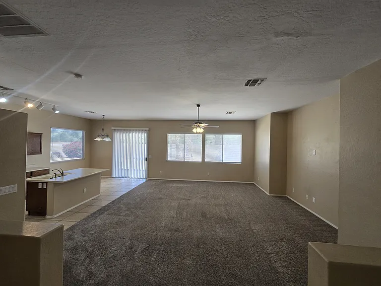 1580 N Racine Ct — Photo 2