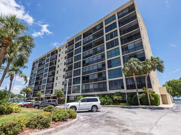 7100 Sunshine Skyway Ln S APT 808, Saint Petersburg, FL 33711