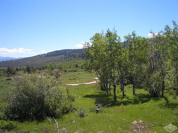 5th image of 820 Aspen Bluff Ln