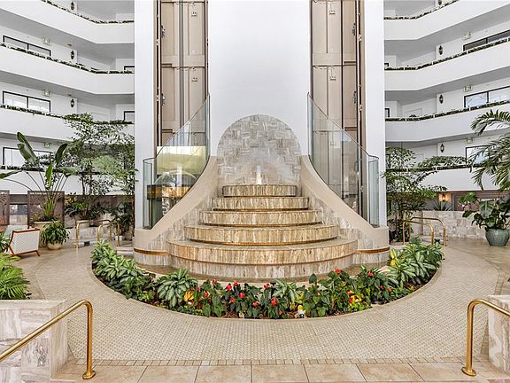 4th image of 2425 S ATLANTIC AVENUE #4060