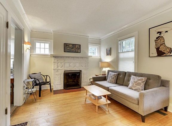4th image of 1657 Randolph Ave