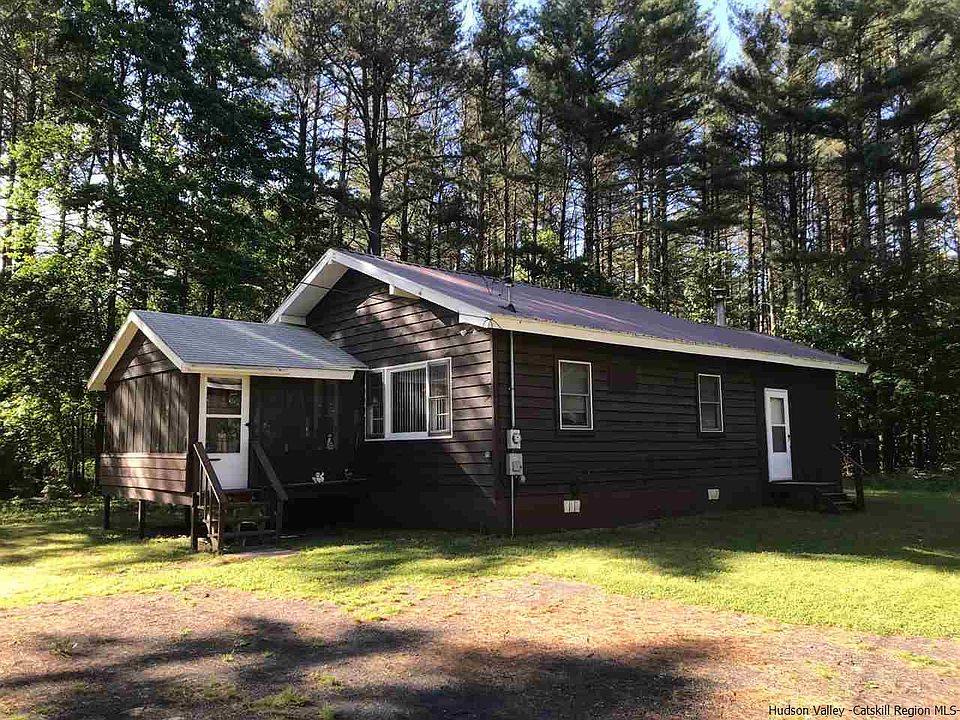 1st image of 14 Denniston Dr