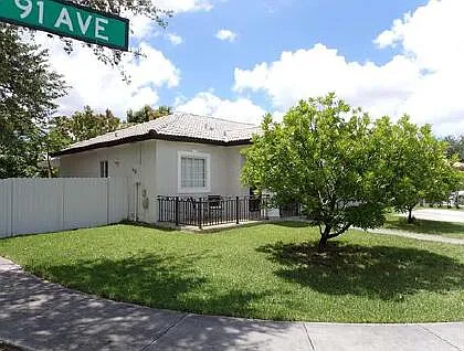 3 bed, 2.0 bath, 1632 sqft, $4,500 — Photo 2