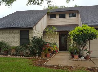 108 Fleetwood Dr, Victoria, TX 77901