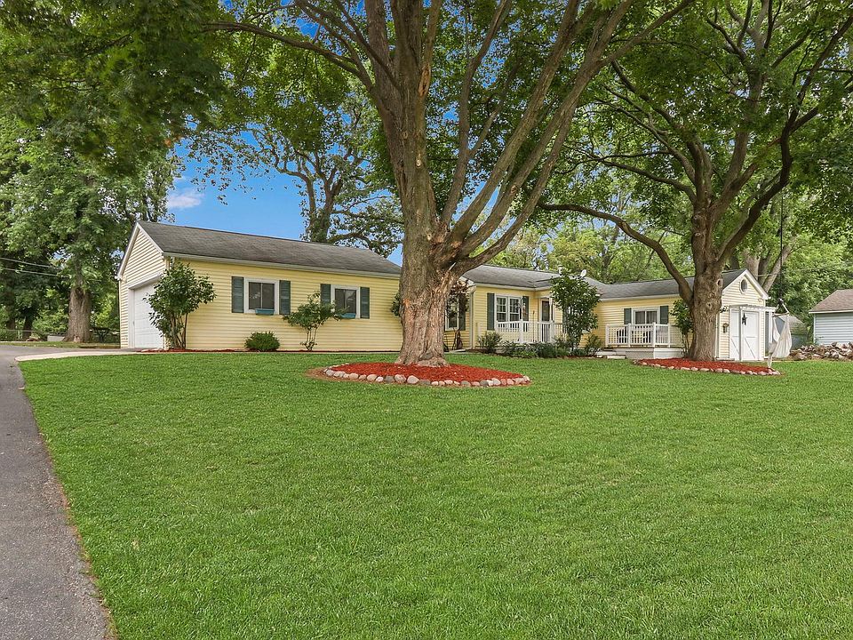 1st image of 36902 N Normandy Ave