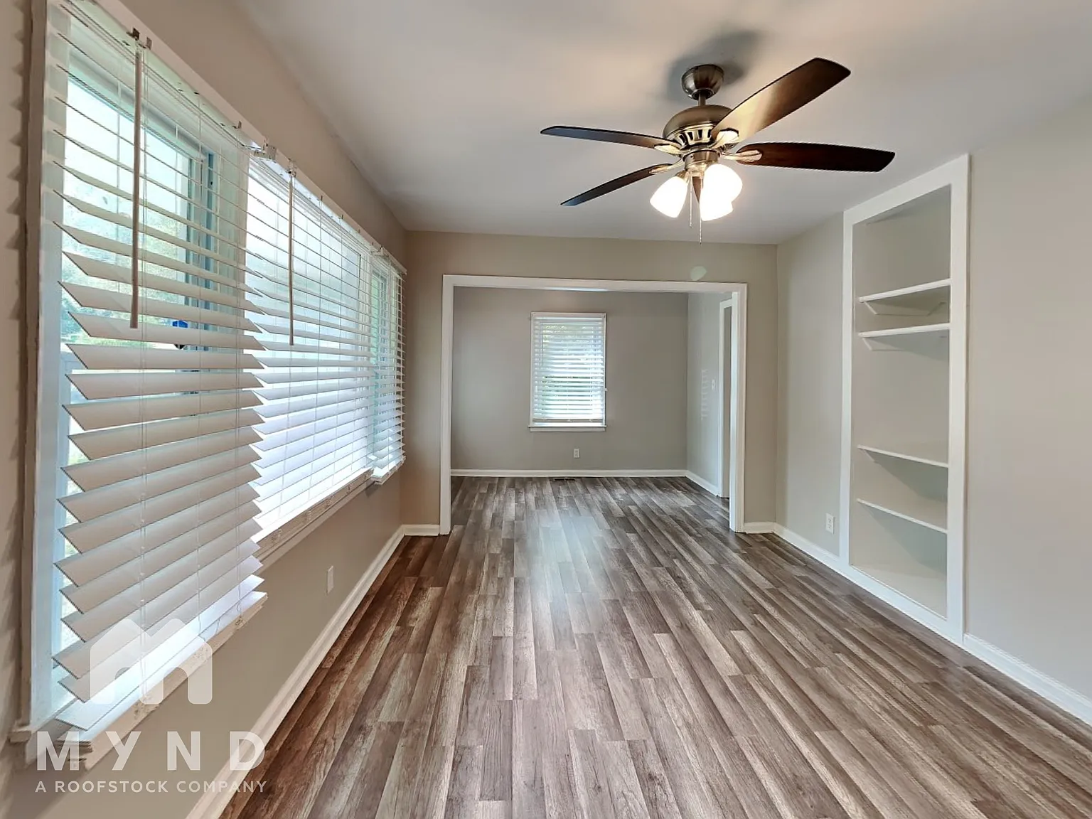 3 bed, 1.5 bath, 1258 sqft, $1,610 — Photo 2