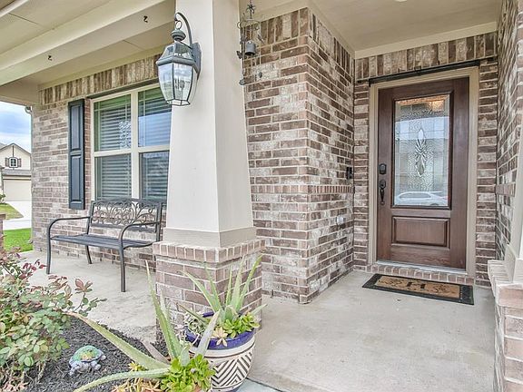 3rd image of 17918 Sulgrave Dr
