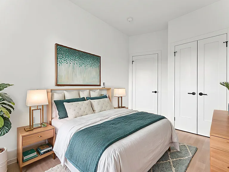 291 7th Ave #4 — Photo 3