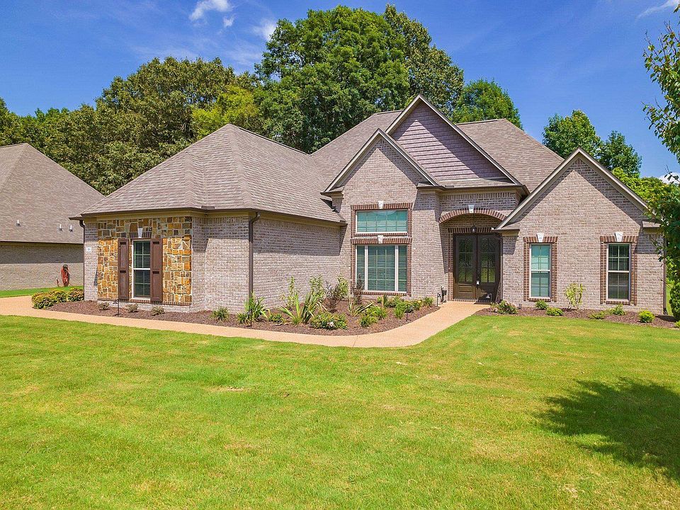 1st image of 50 Rockwood Dr