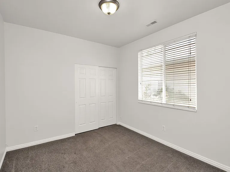 286 N Caleb Dr — Photo 12