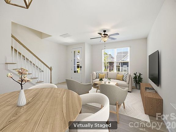 5th image of 2015 Claybrook Ln