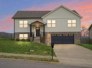 1341 Harmon Ln, Clarksville, TN 37042