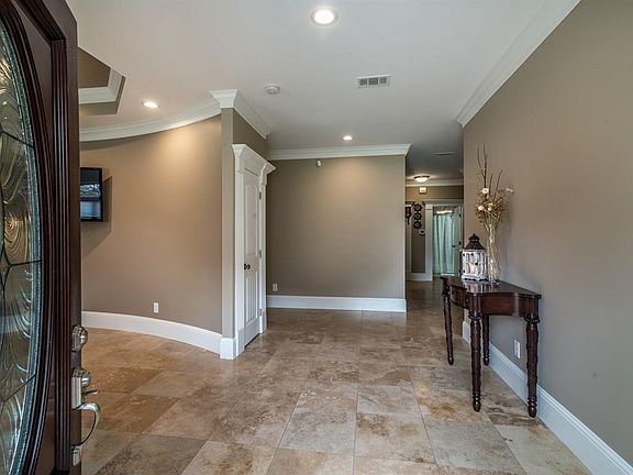 3rd image of 7007 Dogwood Ave