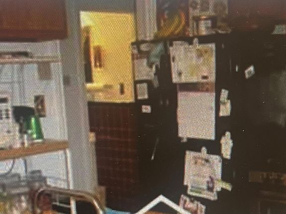 4th image of 13731 Castleton St