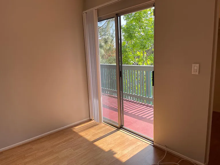 412 N Bellflower Blvd #208 — Photo 47