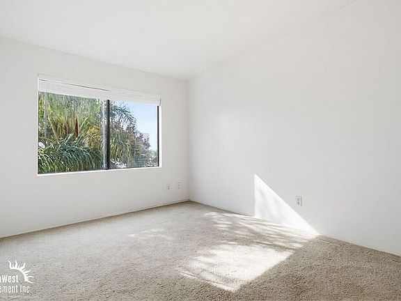 5th image of 4219 Illinois St APT 8