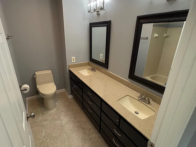10811 Topbranch Ln — Photo 12