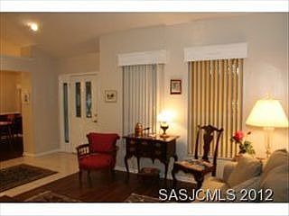 4th image of 712 Charmwood Dr