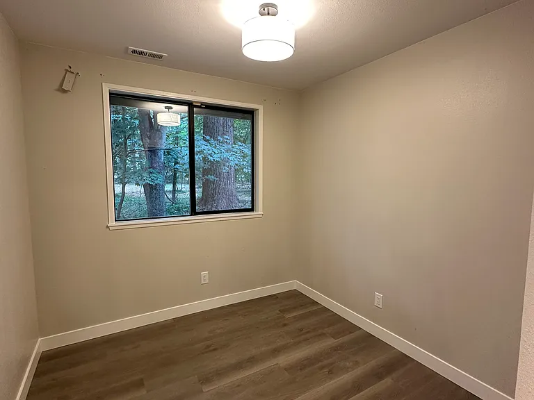 1223 Miller Ave NE — Photo 21