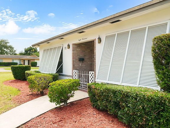 3rd image of 800 W Chaminade Drive