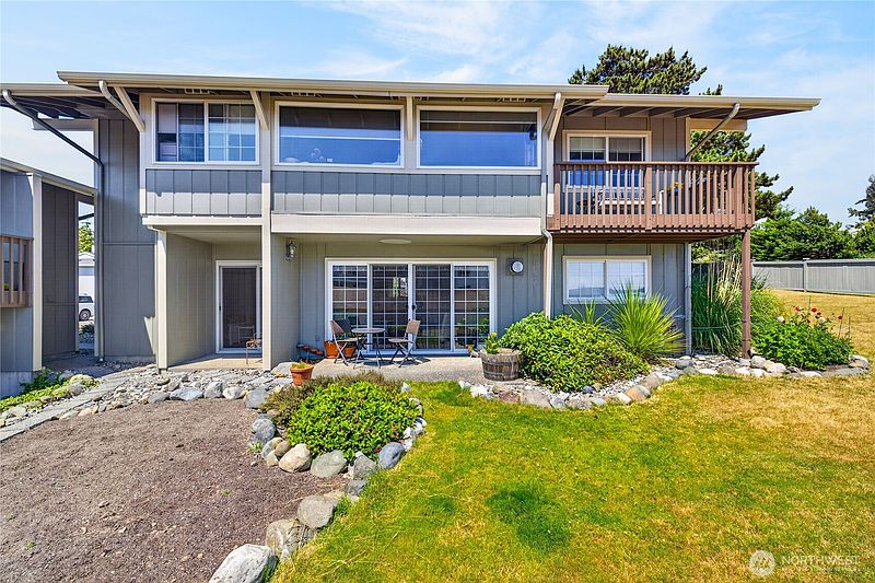 2nd image of 1710 SKYLINE Way #101