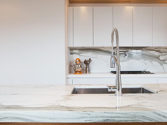 3rd image of 582 2nd St APT 4R