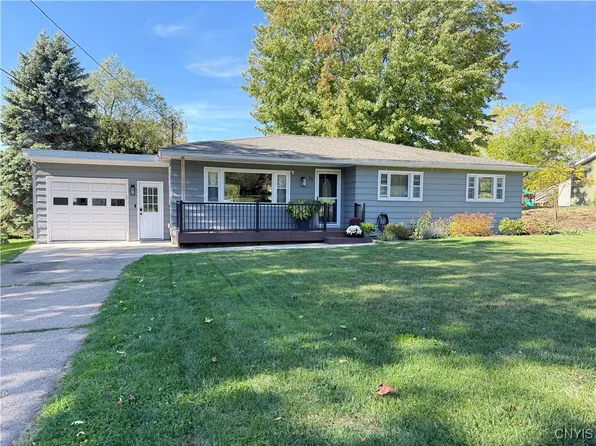 25 Franklin Ave, Oswego, NY 13126