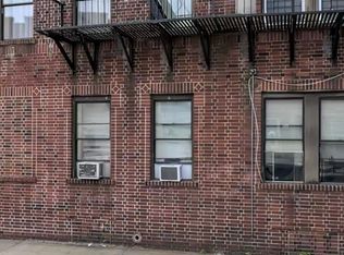 122 Wade St #1A, Jersey City, NJ 07305