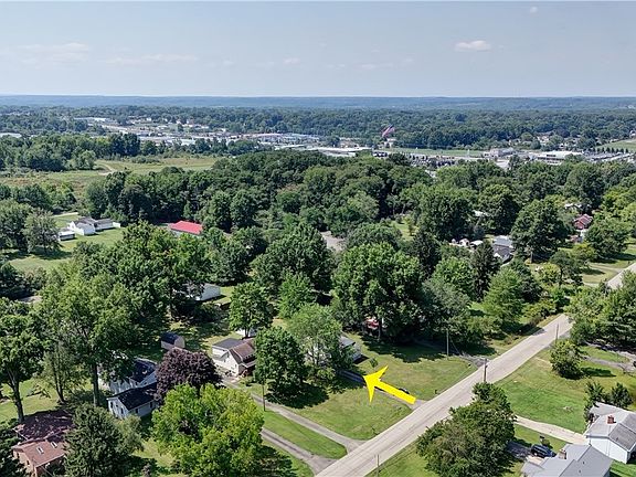 3rd image of 219 Boardman Blvd