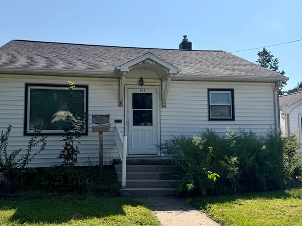 707 Columbia St, Horicon, WI 53032