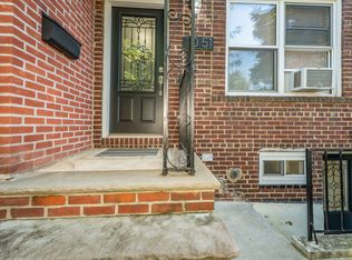2051 28th St, Astoria, NY 11105