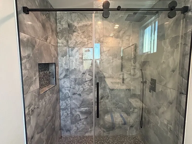 2280 S Barrington Ave — Photo 16