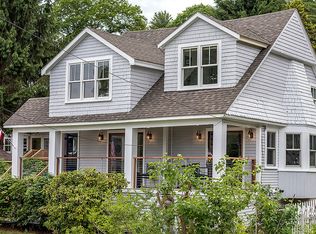 5 Ayers Ct, Falmouth, ME 04105