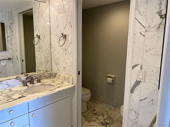 3rd image of 441 Valencia Ave APT 202