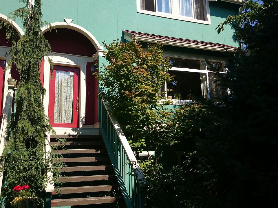 2nd image of 914B 17th Ave