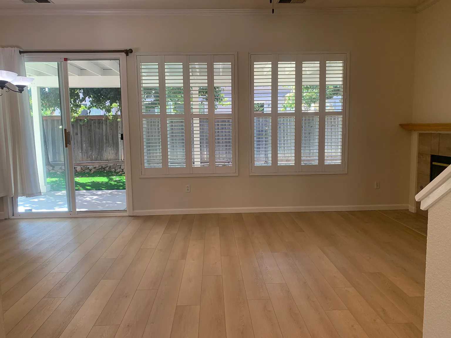 4 bed, 1654 sqft, $3,195 — Photo 3