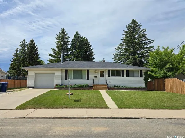 1117 Elevator ROAD, Saskatoon, SK S7M 3X1