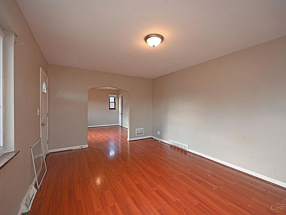 4th image of 5732 Glenway Ave