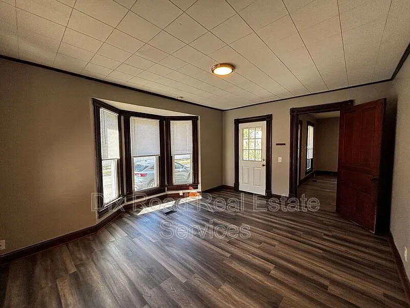 3 bed, 1.5 bath, 1620 sqft, $1,475 — Photo 4