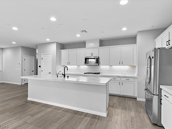 3rd image of 10423 Stroma Ave
