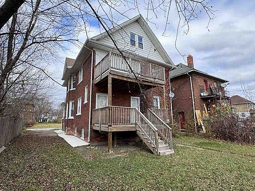 2nd image of 112 E Buena Vista St