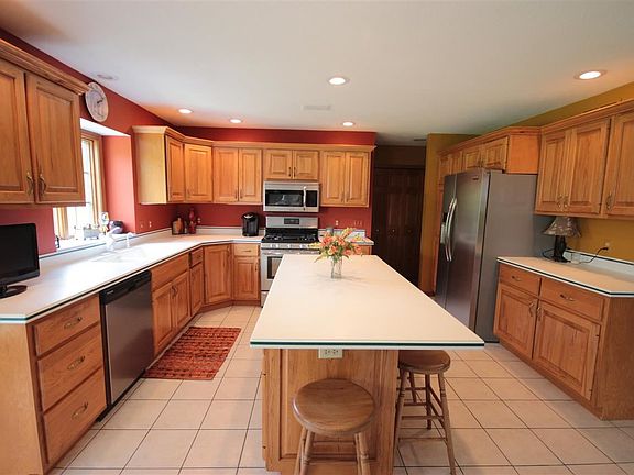 3rd image of 57040 Tealwood Ct